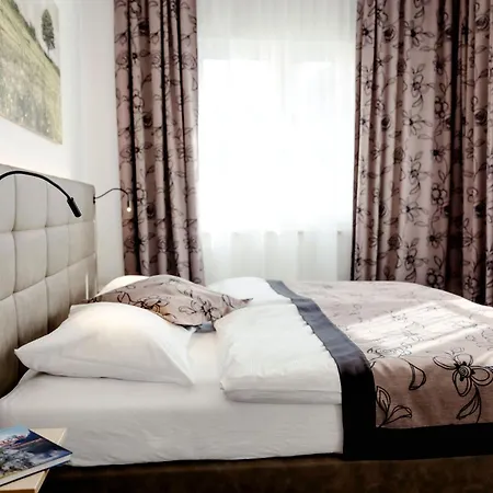 - Restaurant Goisererhof 3s ホテル バート・ゴイーザーン