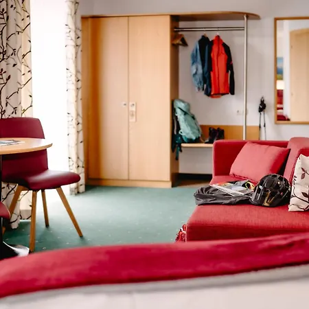 - Restaurant Goisererhof 3s Hotel 3*