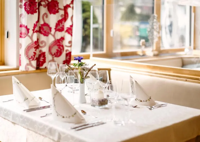 Hotel - Restaurant Goisererhof 3s 3*